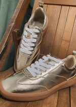 Wylder Sneaker | Gold