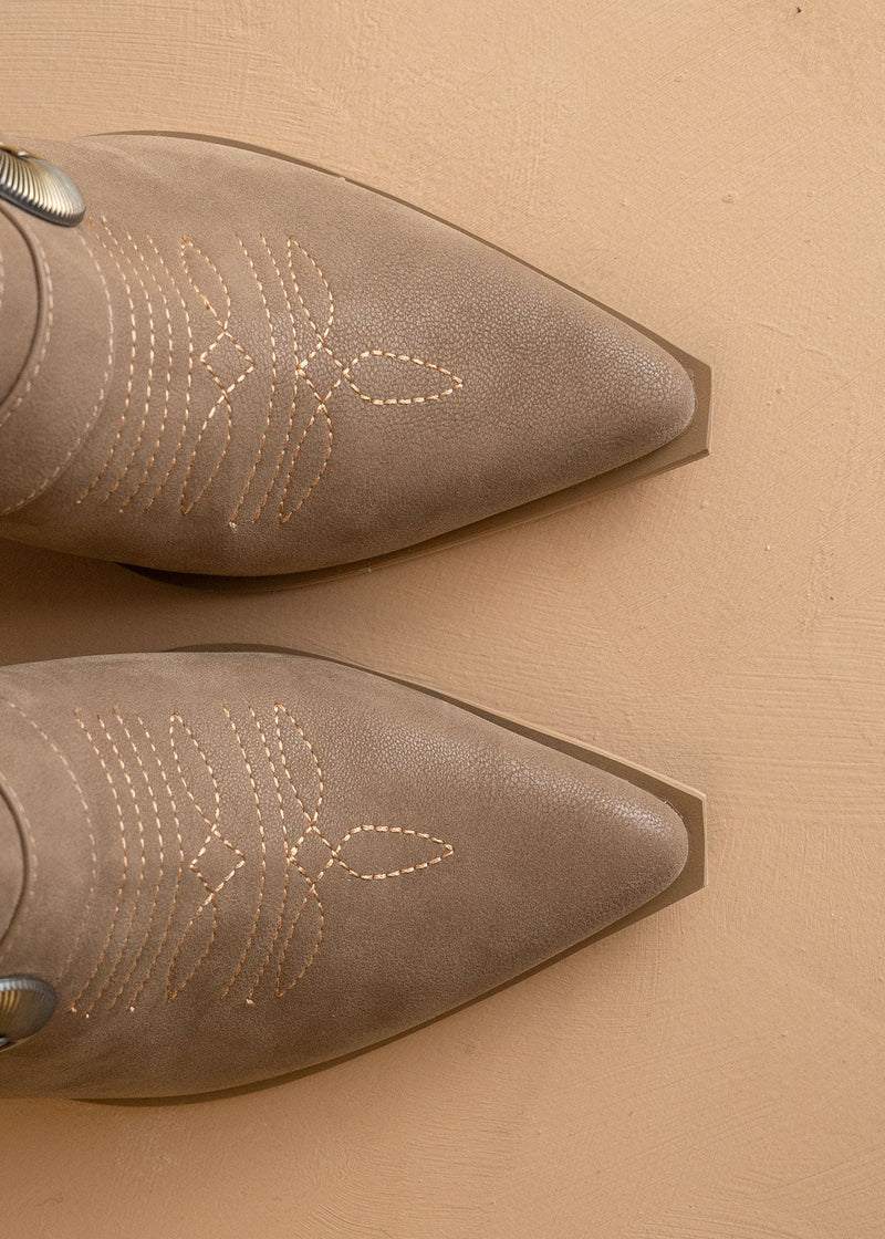 Arizona Heeled Mule